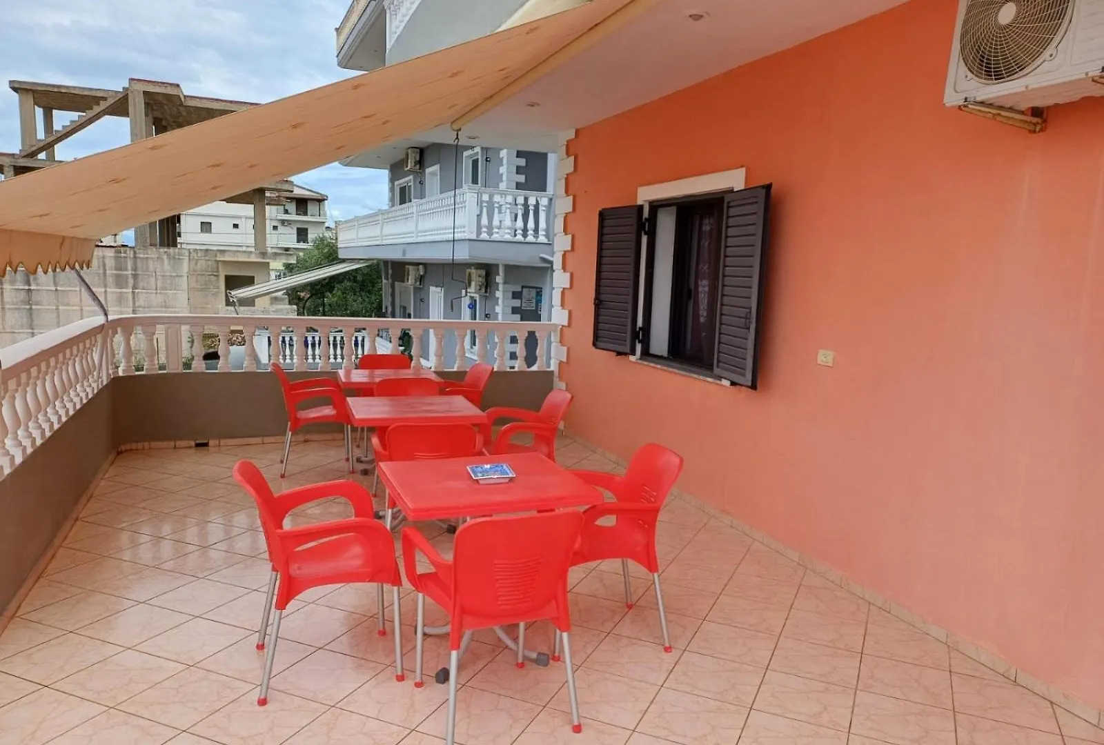 Vila Erjoni Aparthotel Ksamil