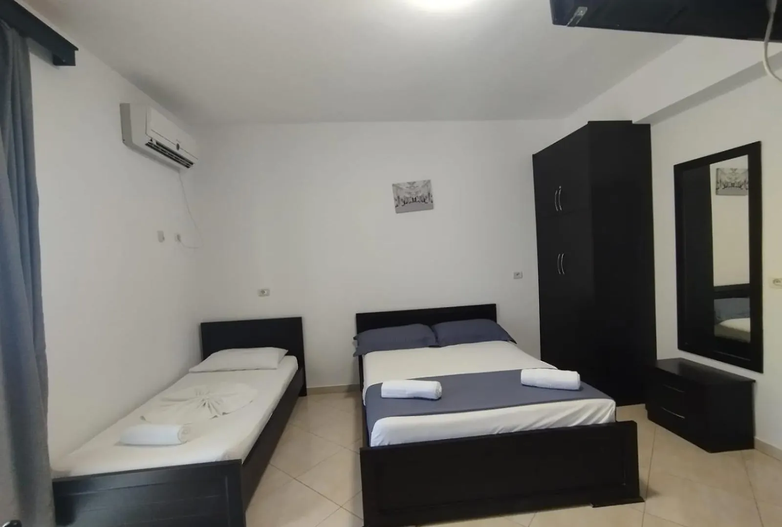 Vila Erjoni Aparthotel Ksamil 0*,