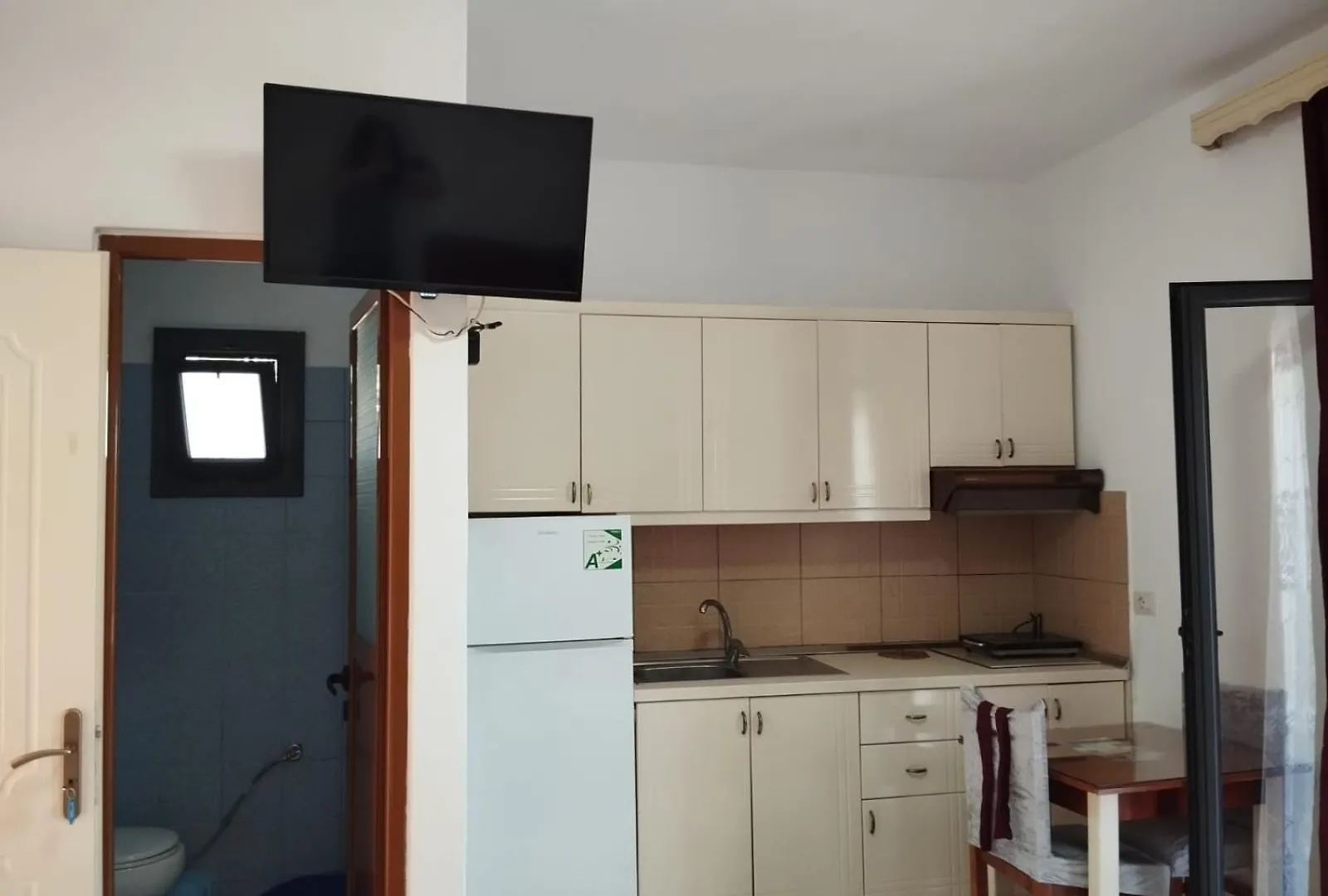 Vila Erjoni Aparthotel Ksamil
