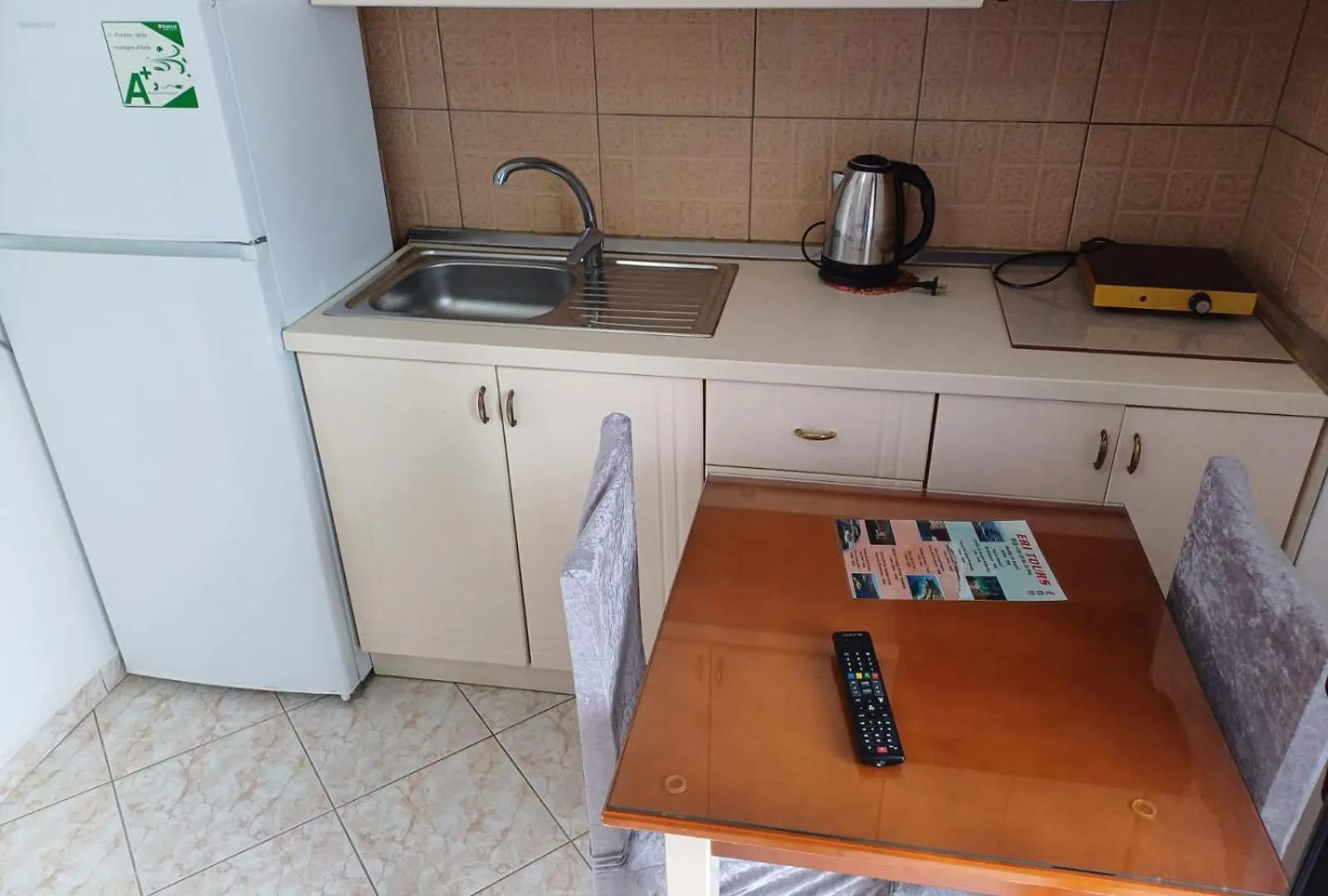 Vila Erjoni Aparthotel Ksamil