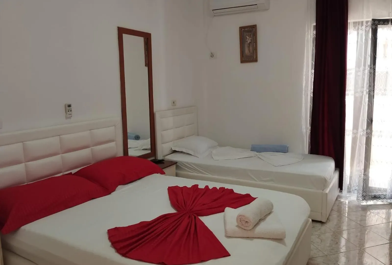 Vila Erjoni Aparthotel Ksamil