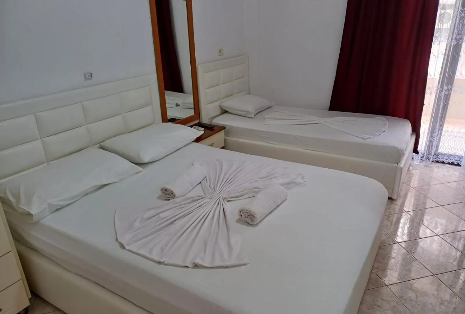 Vila Erjoni Aparthotel Ksamil 0*,