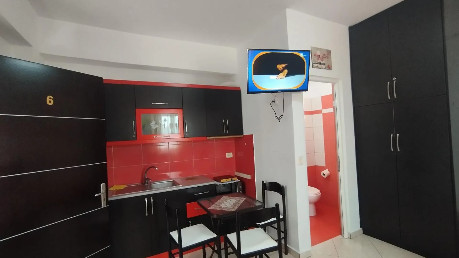 Vila Erjoni Ksamil Aparthotel